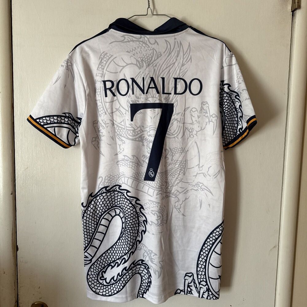 NWT Special Edition Real Madrid Dragon Real Madrid 2022 Ronaldo #7 Jersey Large